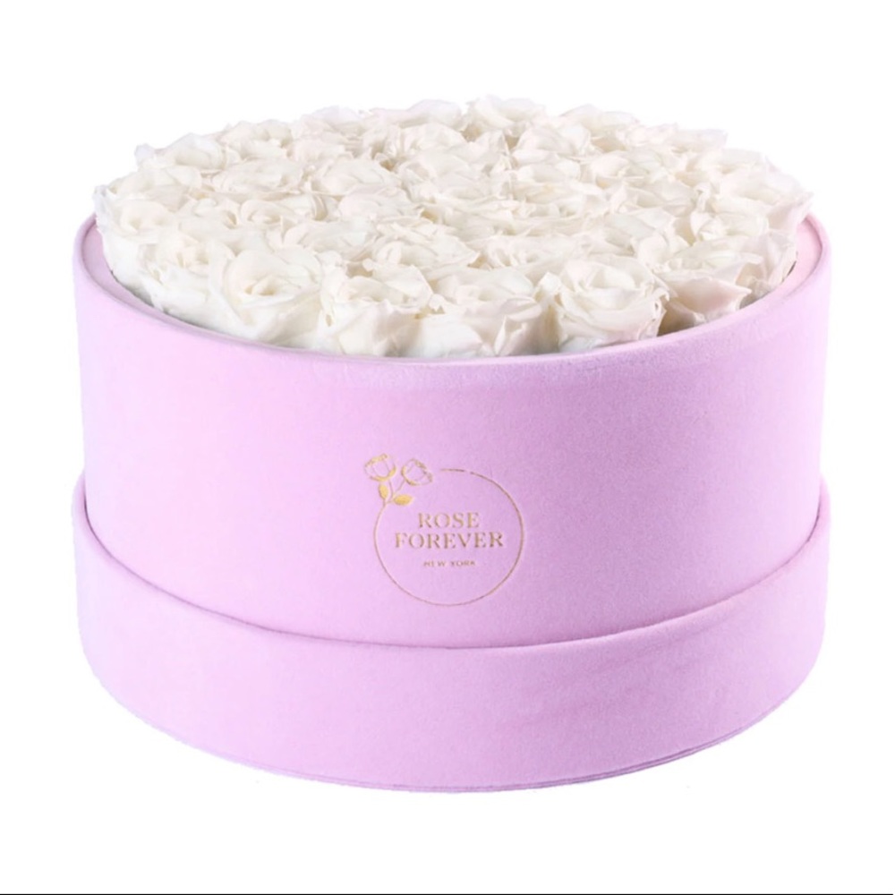 Preserved Ivory Roses in Pink Suede Hatbox